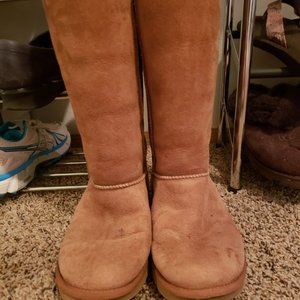 UGG Boots Classic Tall sz 9 chestnut GUC
